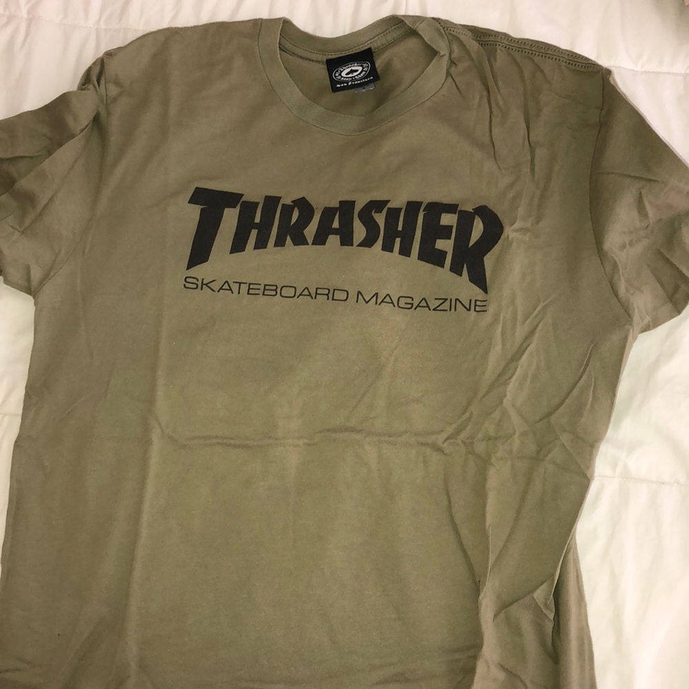 tee shirt